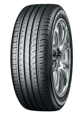 215/45R18 93W YOKOHAMA BLUEARTH-GT AE51 XL